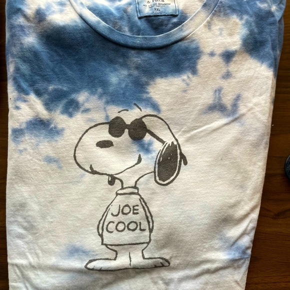 Abercrombie & Fitch Men’s Snoopy Blue Tie-Dye T-shirt Size: XXL - Picture 3 of 3